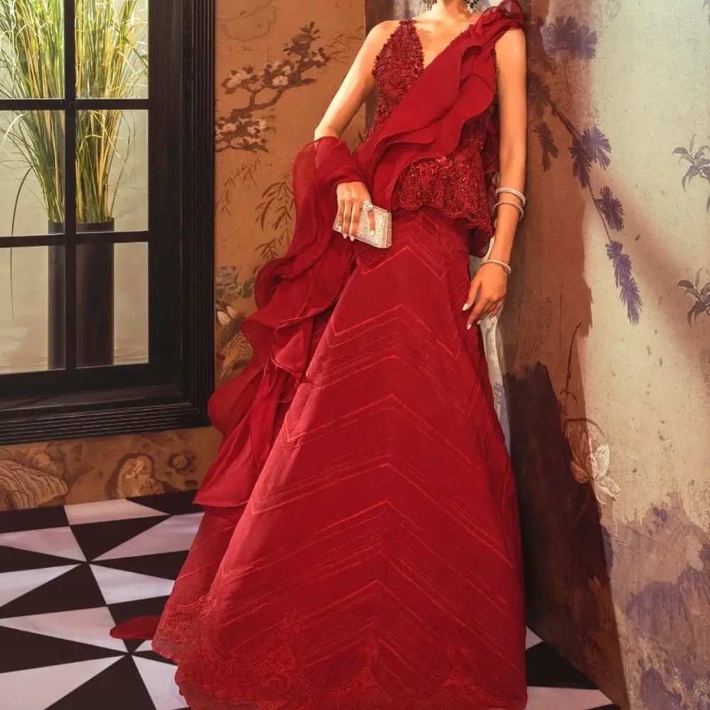 Stunning Red Maxi Dress for Elegant Occasions